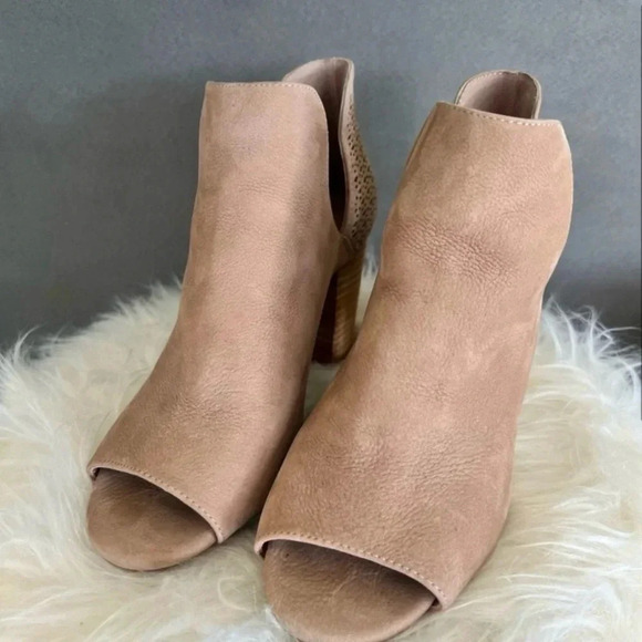 Antonio Melani Heeled Booties - Picture 2 of 5